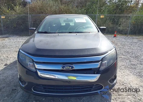 2010 Ford Fusion Hybrid from USA, damaged, VIN 3FADP0L38AR295682